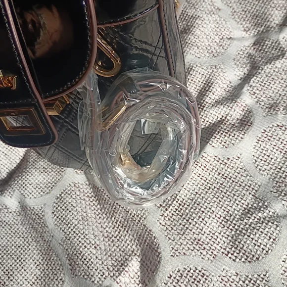 Nicole Lee Black Quilted Crossbody Bag with Gold Chain - Picture 6 of 6